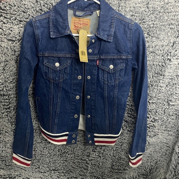 NWT Levi’s Jean Jacket
